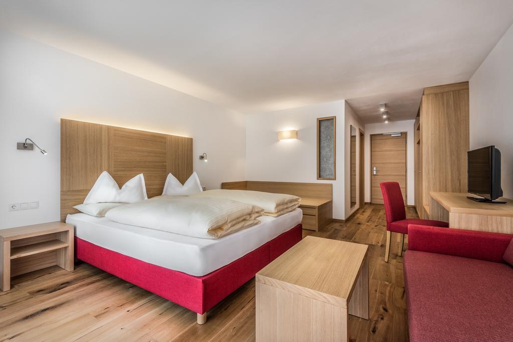 Hotel Miramonti Badia  Room photo